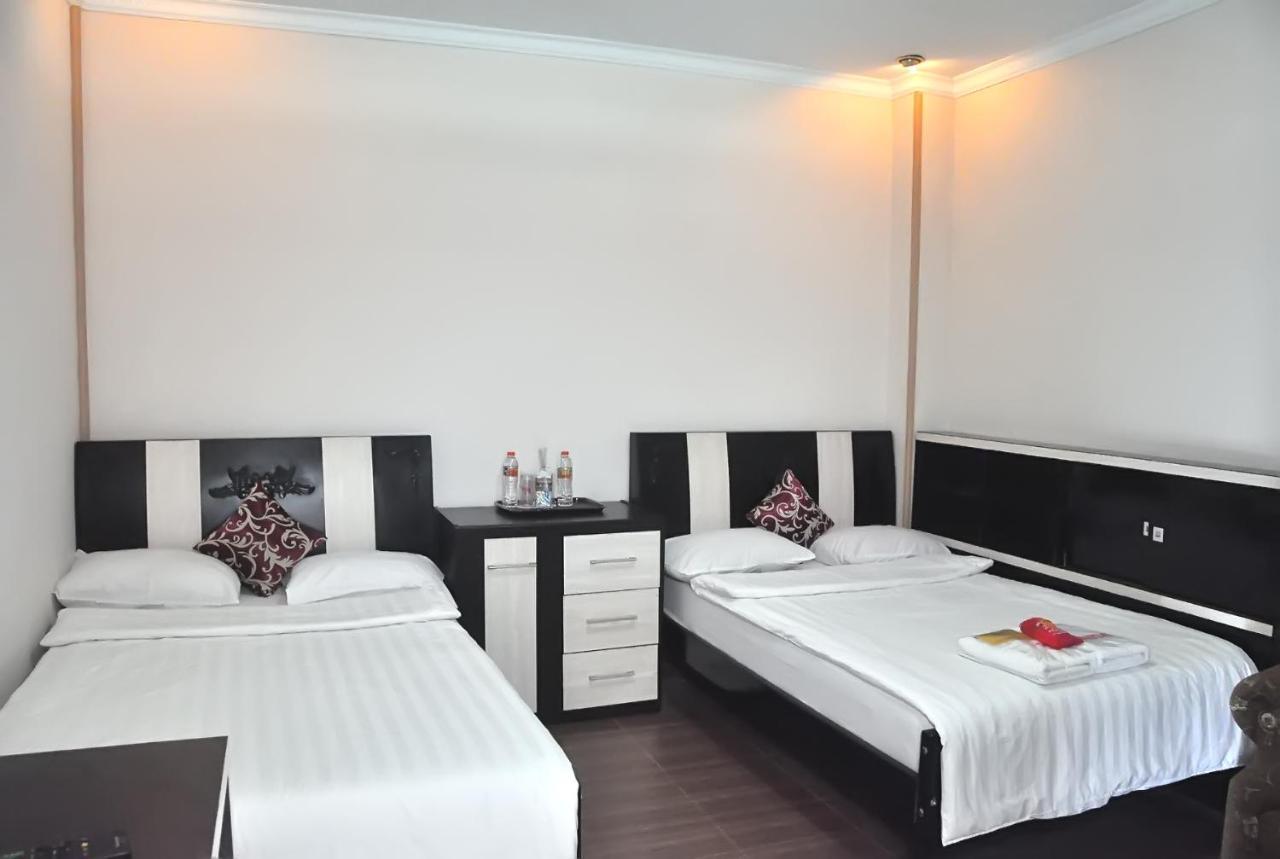 Jembel New Merdeka Hotel מראה חיצוני תמונה