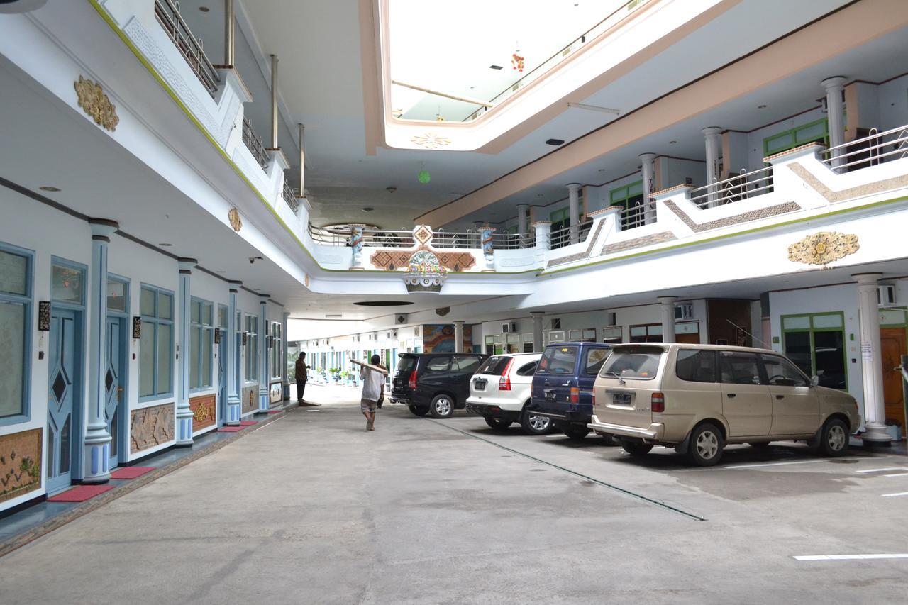 Jembel New Merdeka Hotel מראה חיצוני תמונה