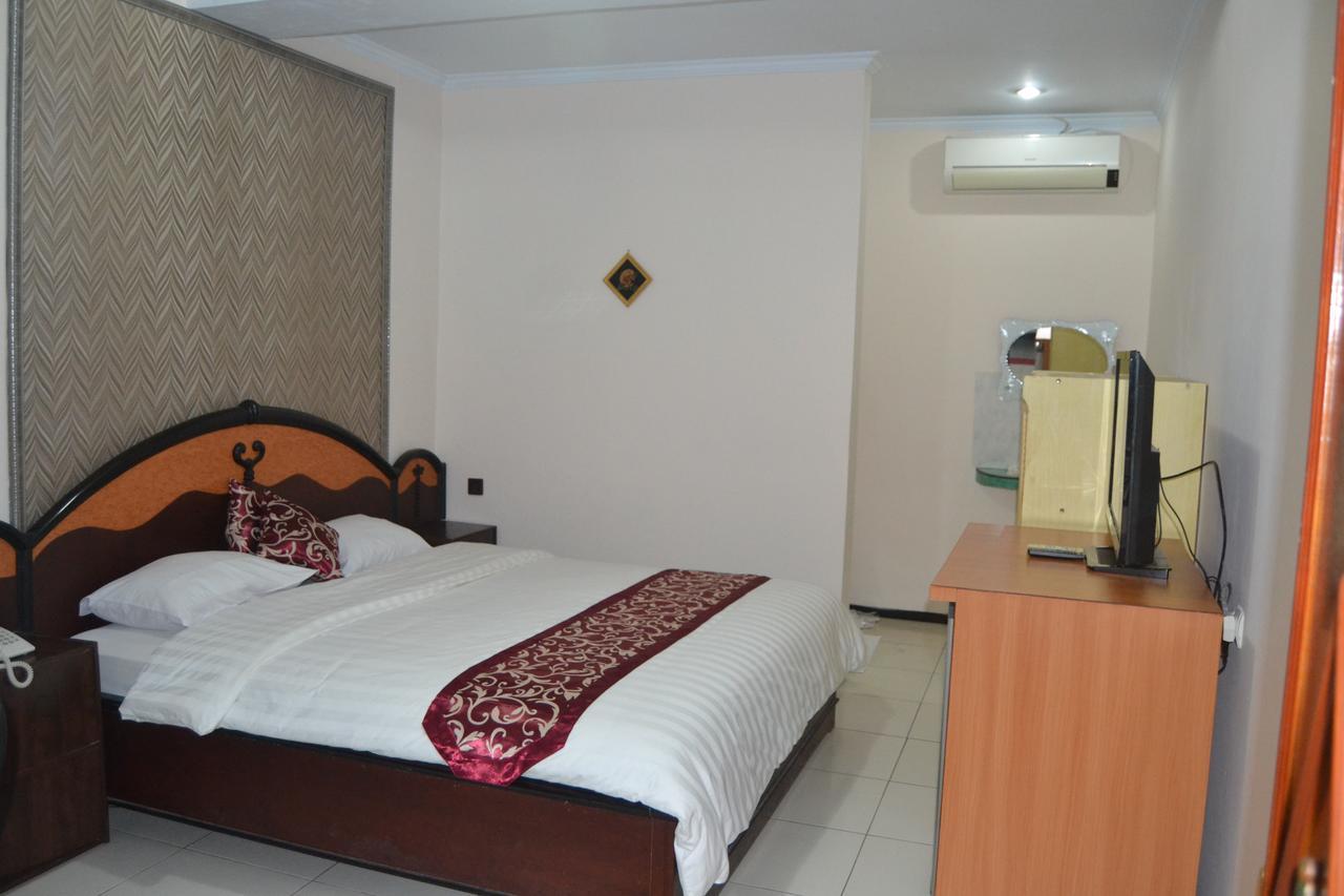 Jembel New Merdeka Hotel מראה חיצוני תמונה