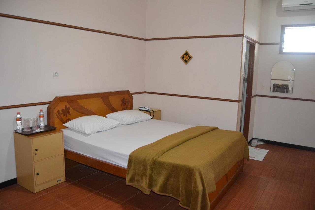 Jembel New Merdeka Hotel מראה חיצוני תמונה