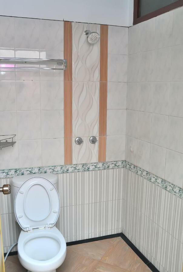 Jembel New Merdeka Hotel מראה חיצוני תמונה